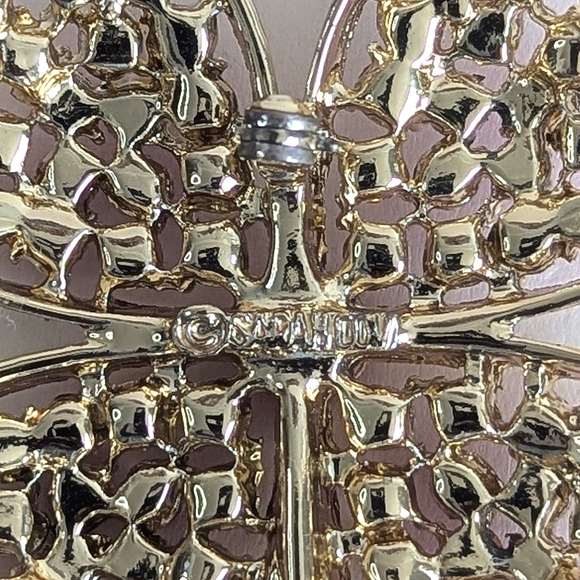 8pc Vintage Brooch Collection - Sarah Coventry, JJ Jonette & Unsigned Pieces - Picture 9 of 17